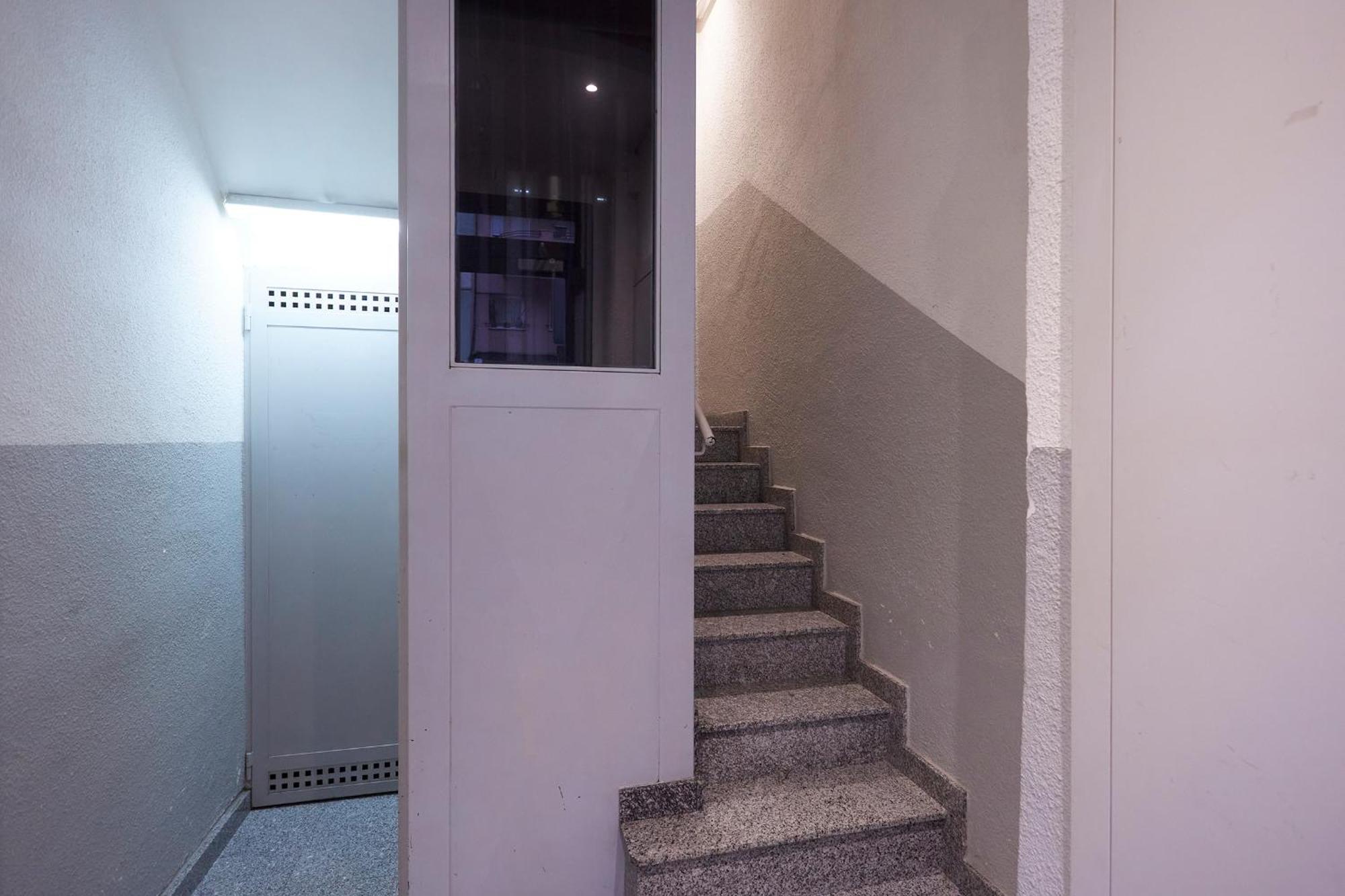 One Bedroom Flat Close To Beach Барселона Экстерьер фото